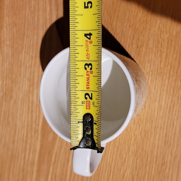 Godiva Holiday mug - Picture 3 of 6